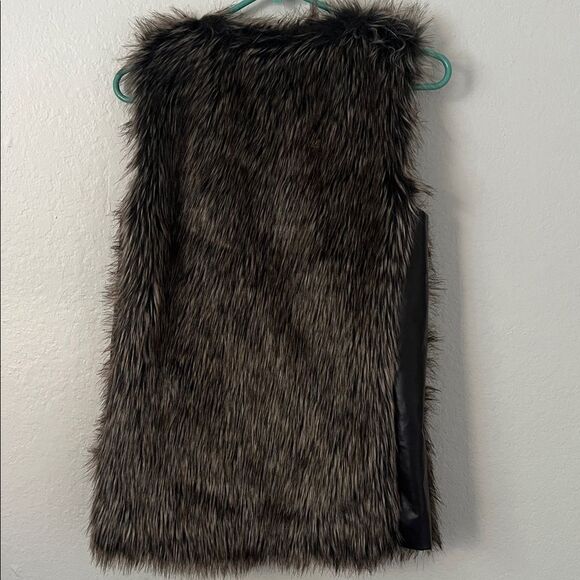 Miss London Black Label Women's Faux Fur Lined Vest in Size S - Picture 10 of 11